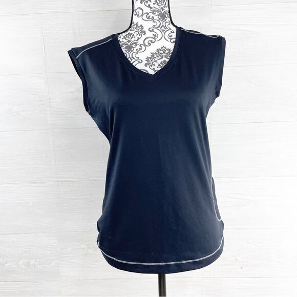 Alo Yoga Coolfit Pocket Muscle Tank Top - Picture 2 of 9